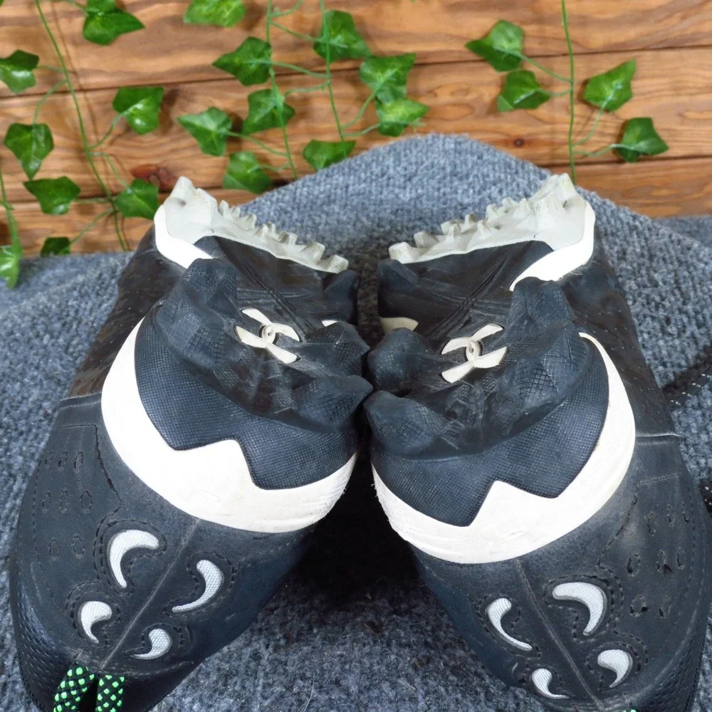 Under Armour Harper 8 Mid RM Boys Baseball Cleats Size 6 Athletic‎ Black White
